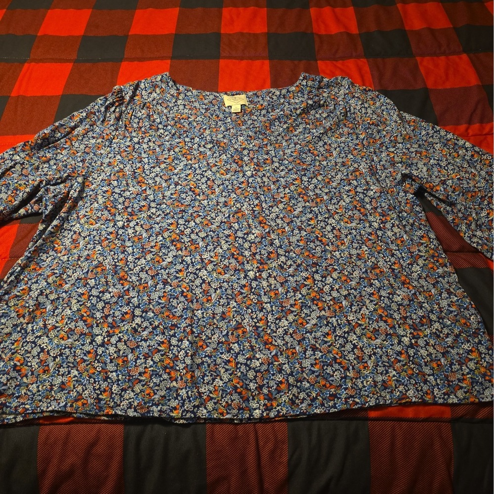 St Johns Bay Womens Petite XXL Blue Flowy Floral Boho Hippie Vneck Rayon Blouse